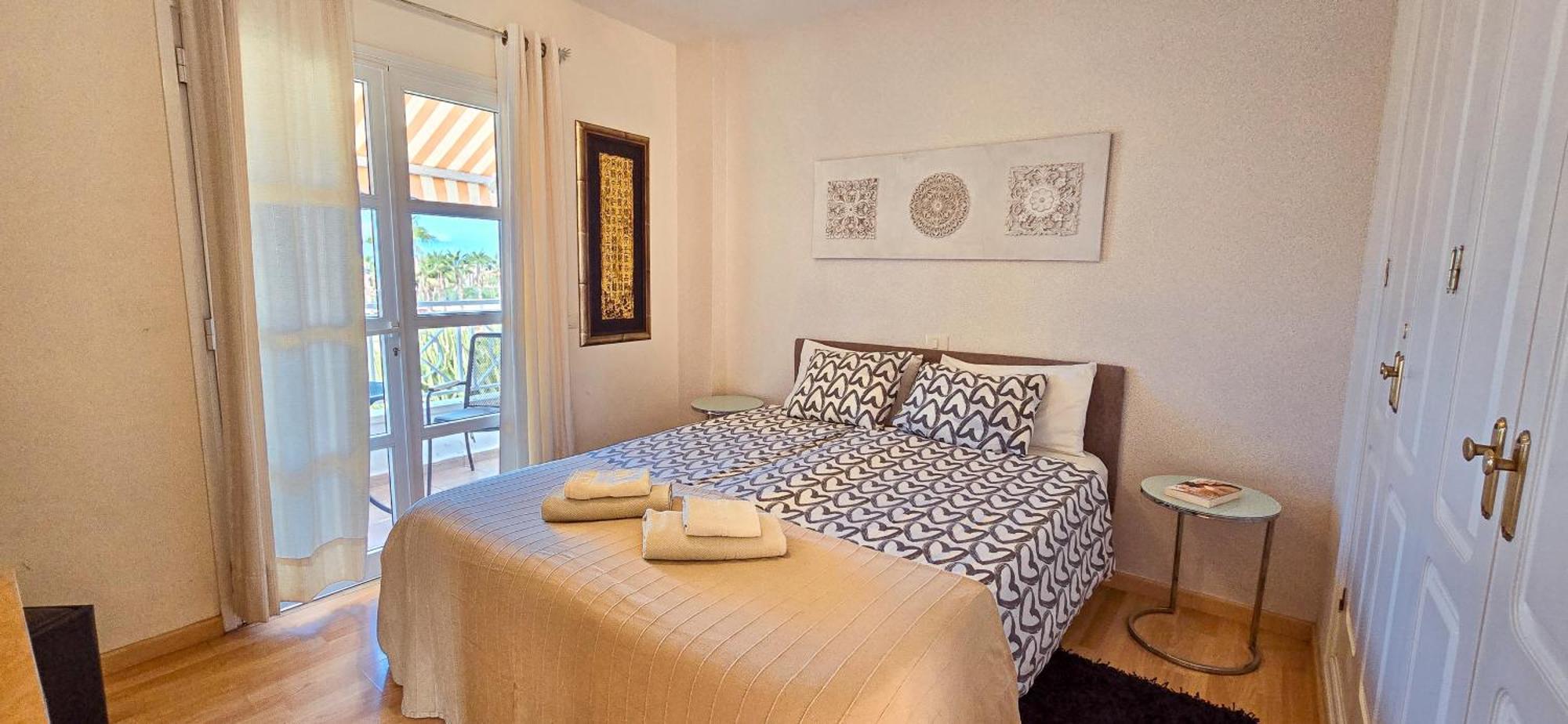 Beautiful El Duque Apartament *